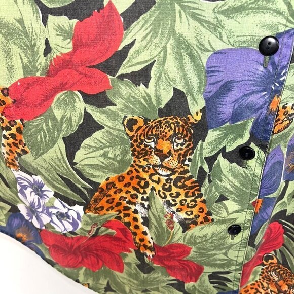 Caribou Womens Camp Shirt Green Size Medium Vintage Floral Leopard Print Button - Picture 9 of 12